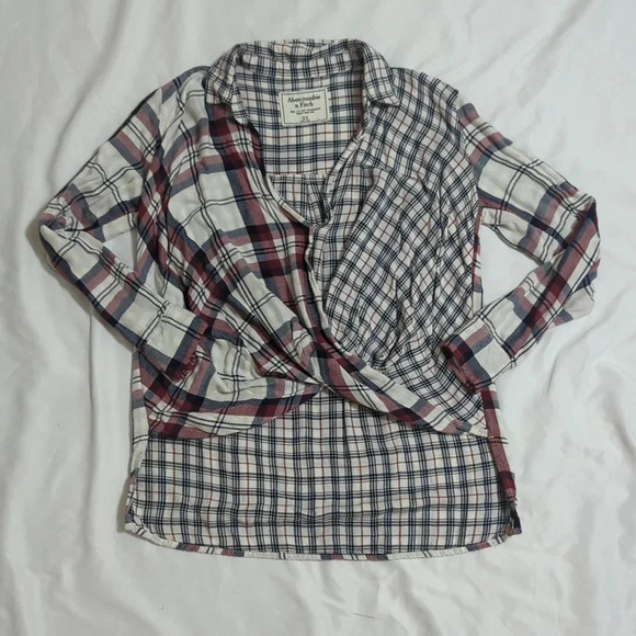 Abercrombie & Fitch Wrap Front Flannel Shirt, Color White/Red/Blue Size XS - Picture 2 of 16